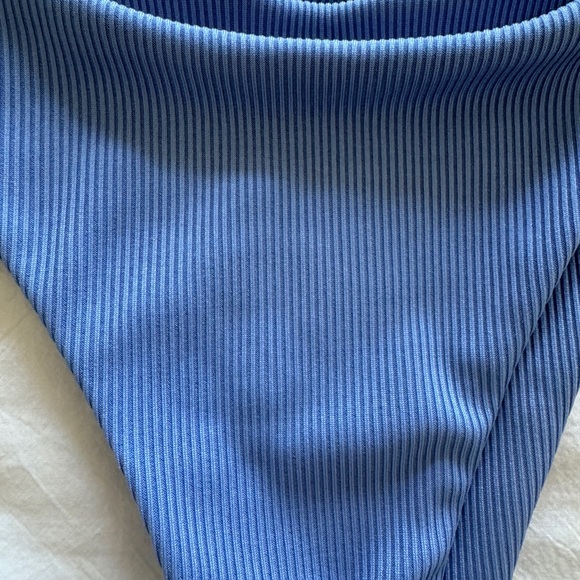 Periwinkle Bikini Set - Picture 7 of 8